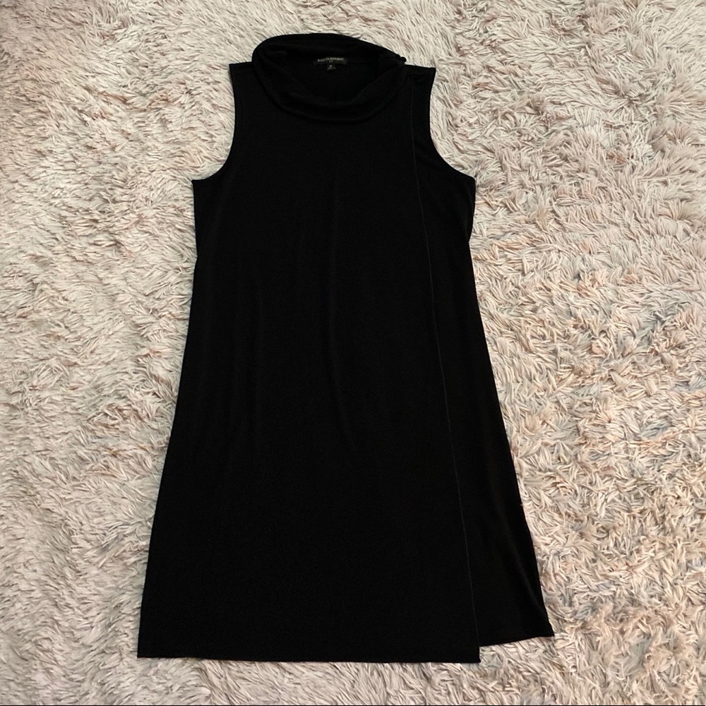 Banana Republic sleeveless dress
